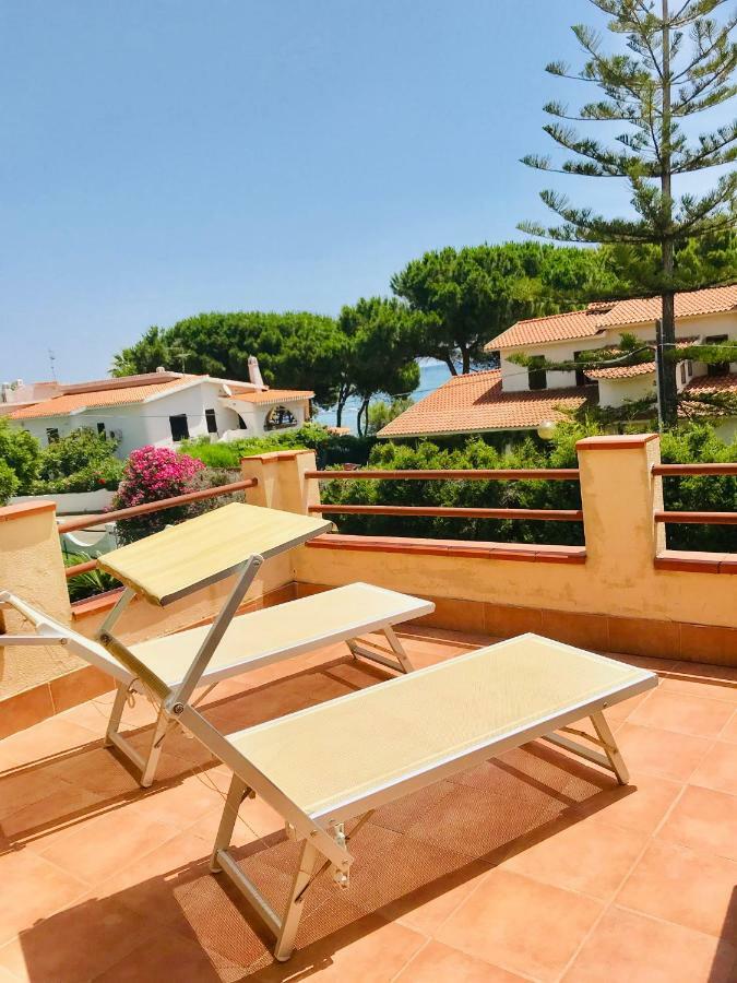 Villa Ro Porto Columbu - Perd'E Sali Buitenkant foto